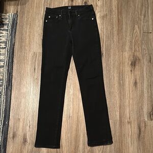 **VERY NICE** Women’s GAP Denim Black Jeans—Size 4